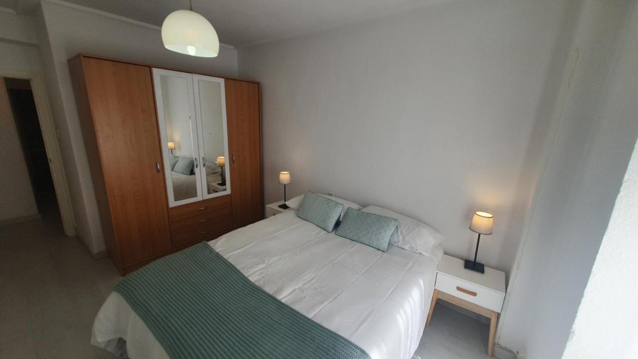 Entreplayas San Lorenzo-Poniente Para 6 Personas - Vut-3528-As 希洪 外观 照片
